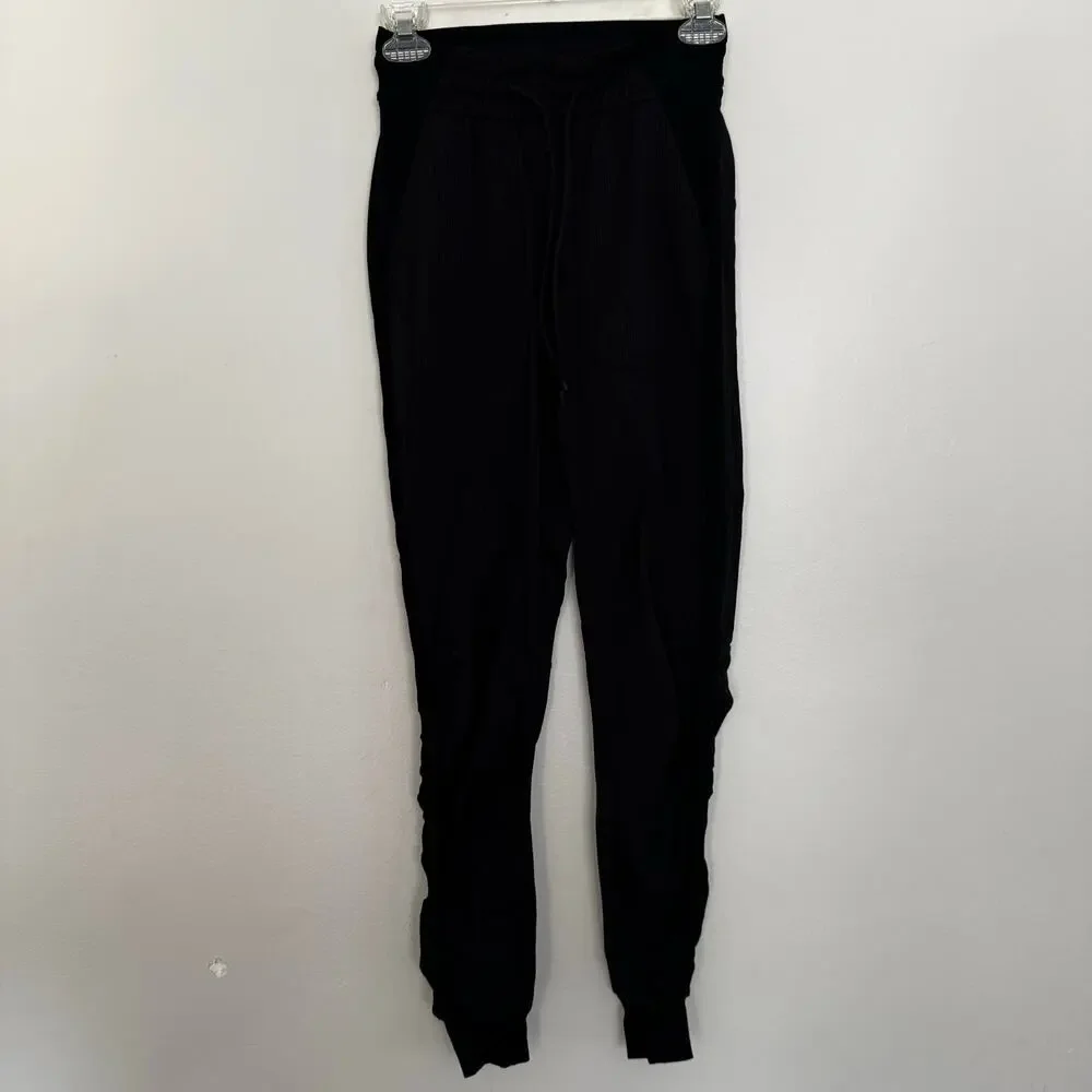 Lululemon Beyond the Studio Jogger in Black